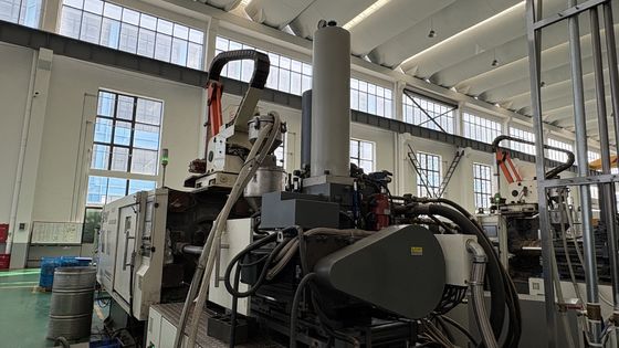 Καλή τιμή. Thixomolding Technology Magnesium Alloy Die Casting Machine with 5000 KN Clamping Force and 10-285rpm Screw Speed for 50Hz Power Supply σε απευθείας σύνδεση