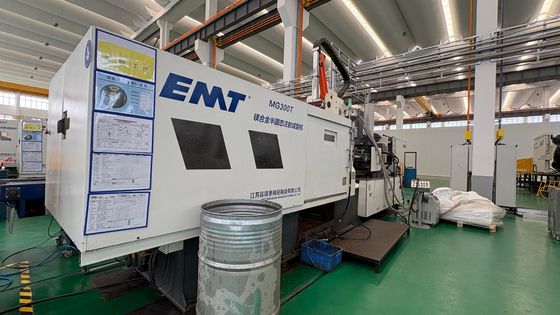 Καλή τιμή. 150 Mm Ejector Stroke Magnesium Alloy Die Casting Machine with 5000 KN Clamping Force and 380V/50Hz Power Supply σε απευθείας σύνδεση